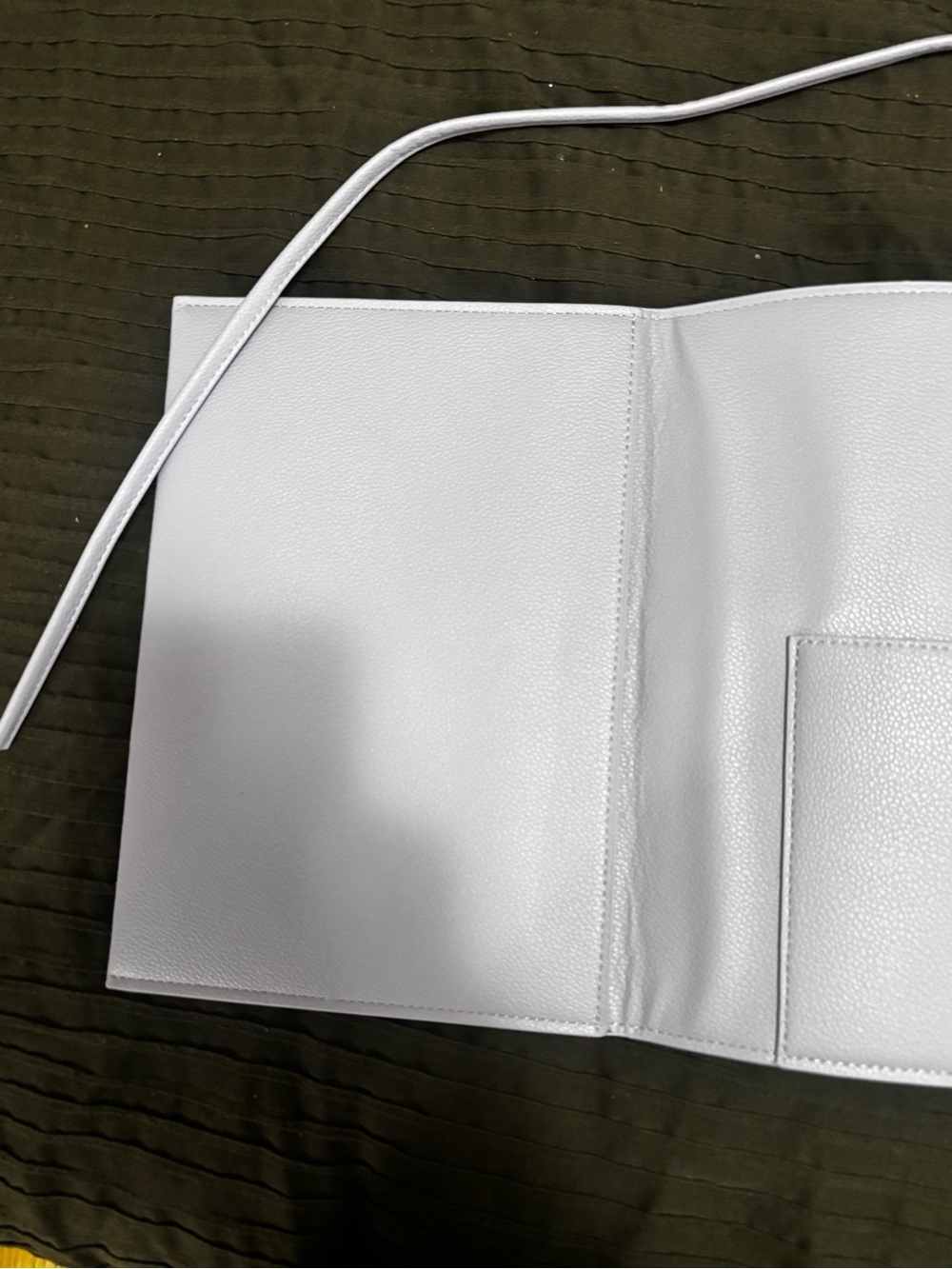 Tatcha Portfolio Book Carrier NWT - Picture 4 of 6